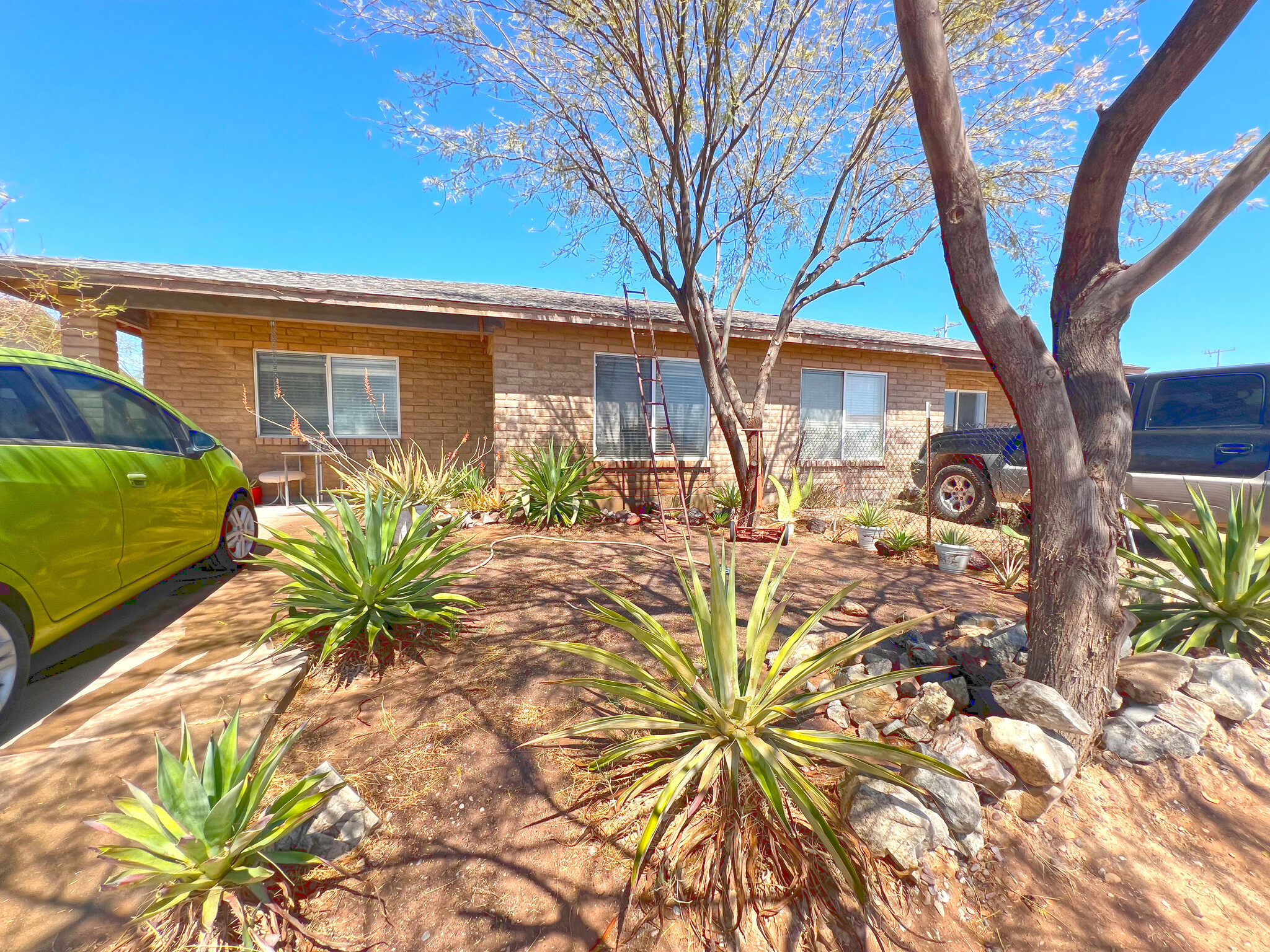 9938 W Century Dr, Arizona City, AZ for Sale