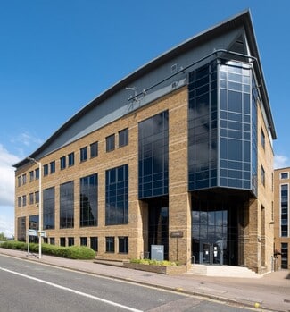 Watford, HRT Office - 76-80 St. Albans Rd