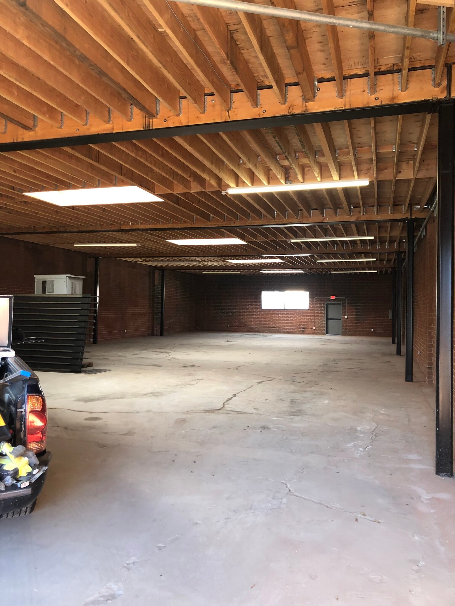 9515 California Ave, South Gate, CA for Rent