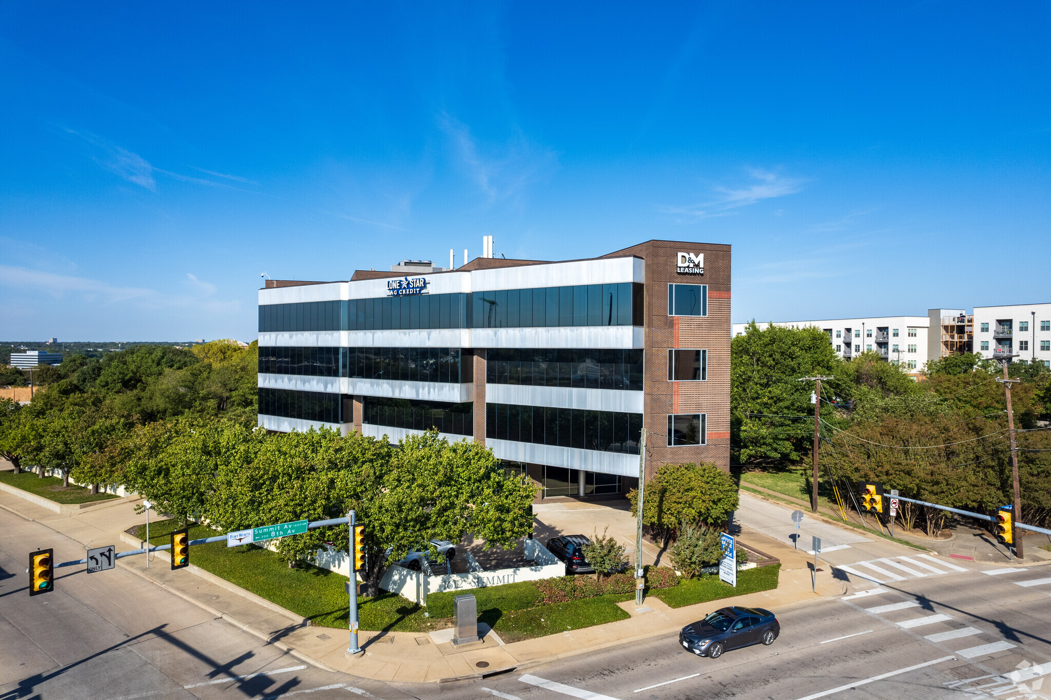 1612 Summit Ave, Fort Worth, TX for Rent