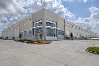 Laredo, TX Industrial - 102 Man United St