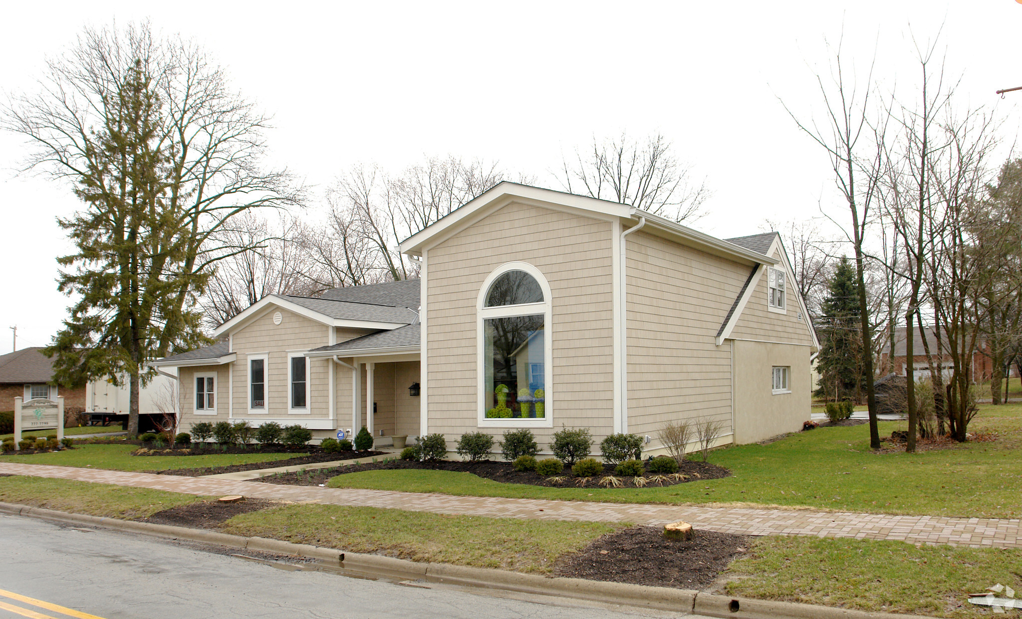 4120 Main St, Hilliard, OH for Sale