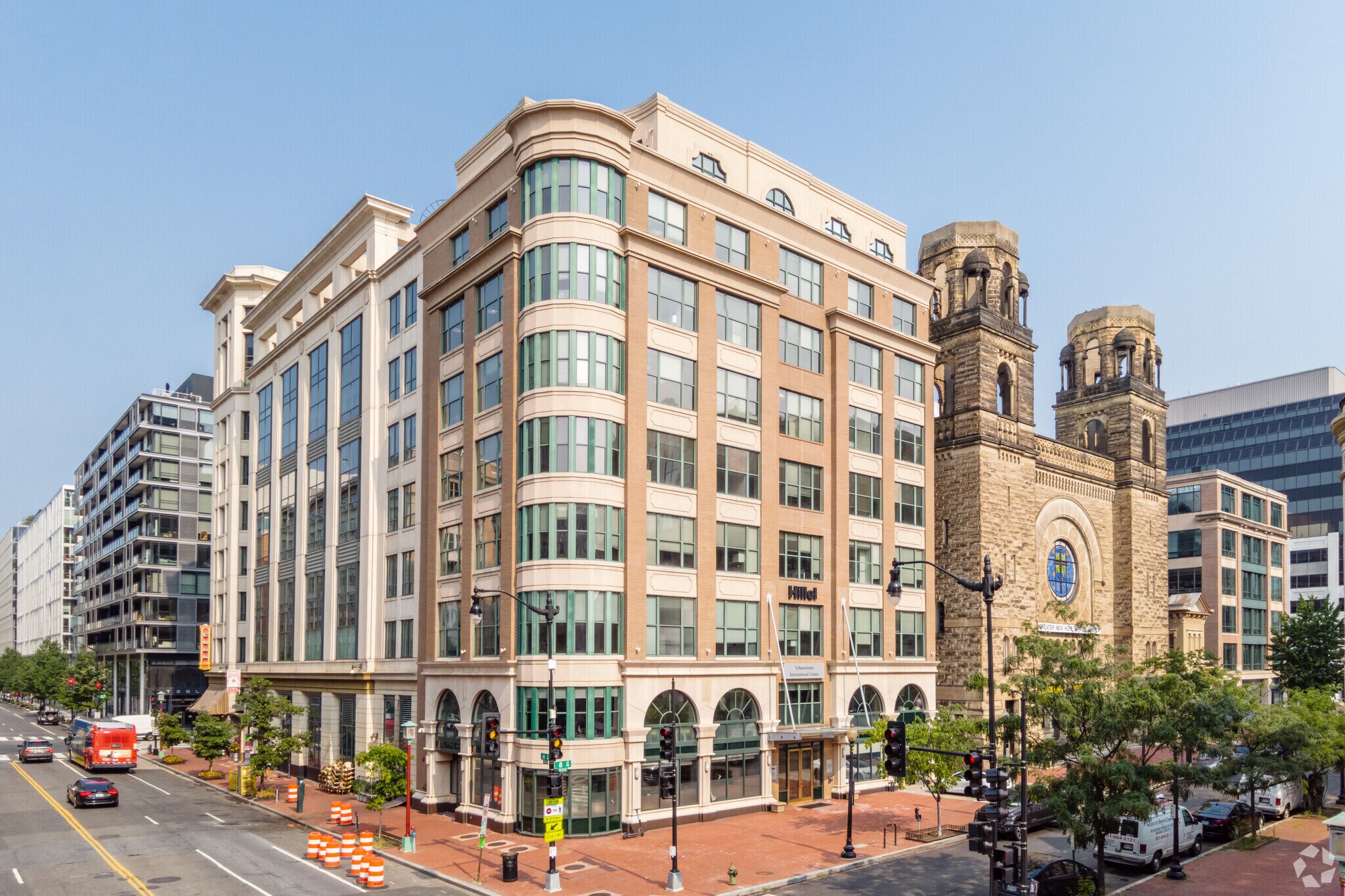 800 8th St NW, Washington, DC for Rent