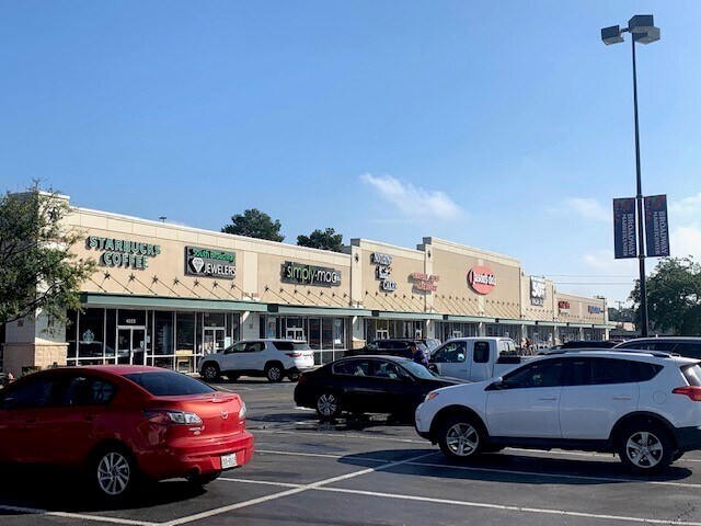 7901-7925 S Broadway Ave, Tyler, TX for Rent