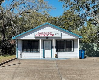 Corsicana, TX Retail - 208 W 1st Ave