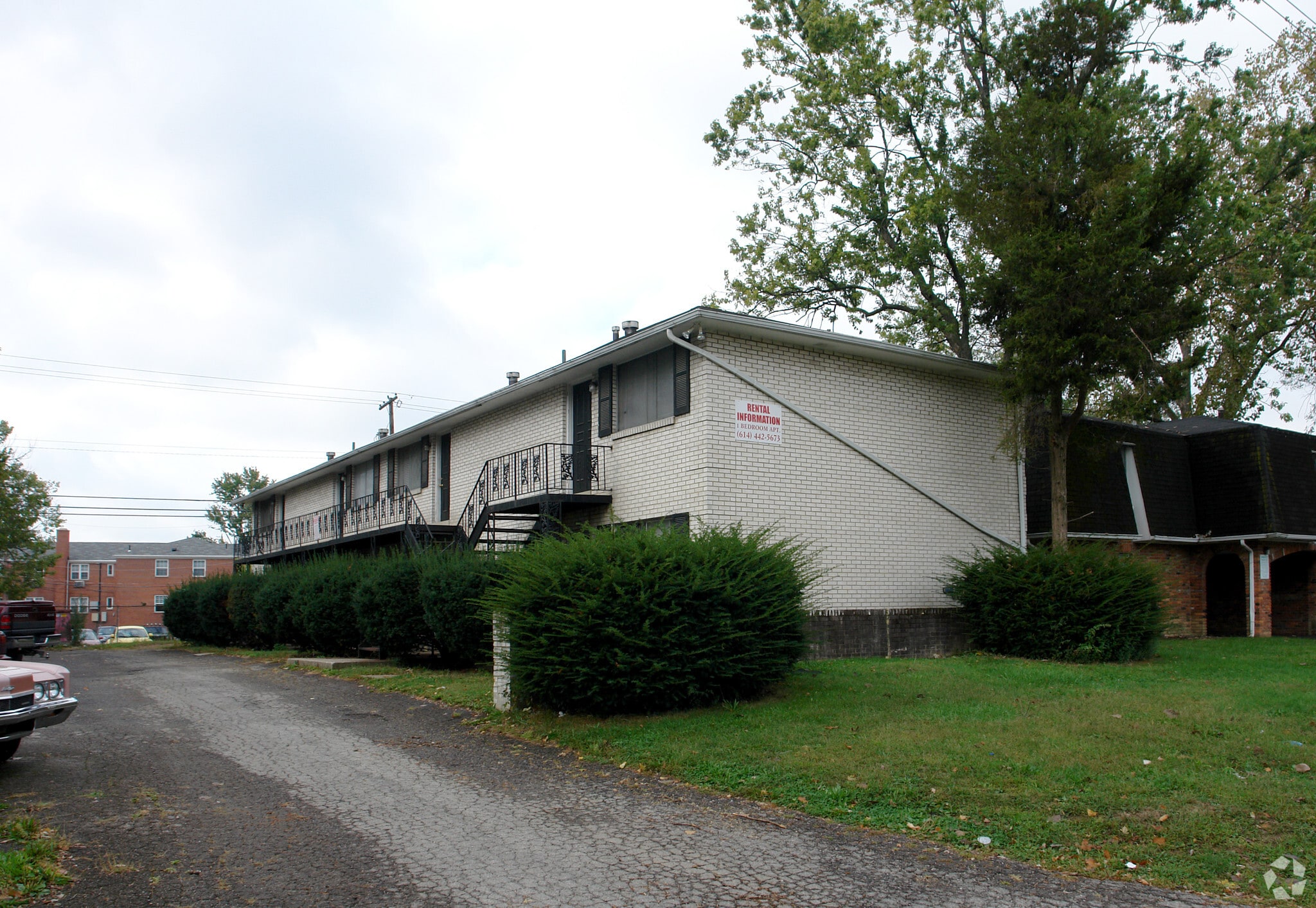 667 Riverview Dr, Columbus, OH for Sale