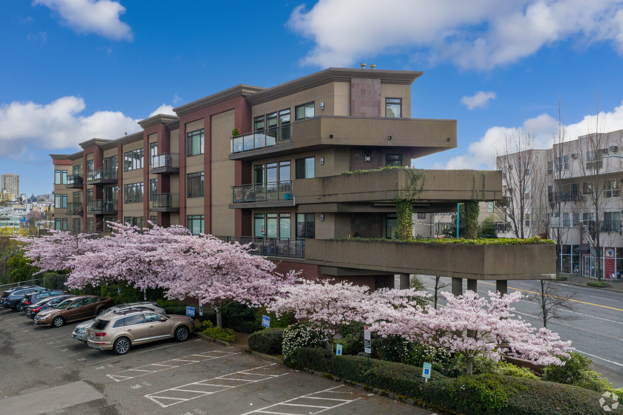 3213-3221 Eastlake Ave E, Seattle, WA for Sale