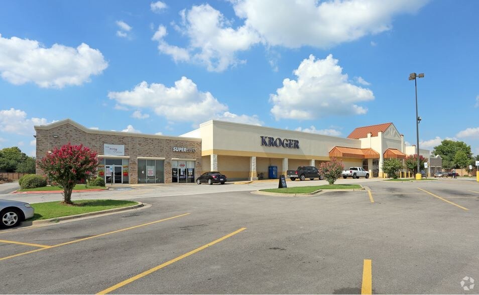 1919-1927 Faithon P Lucas Sr Blvd, Mesquite, TX for Rent