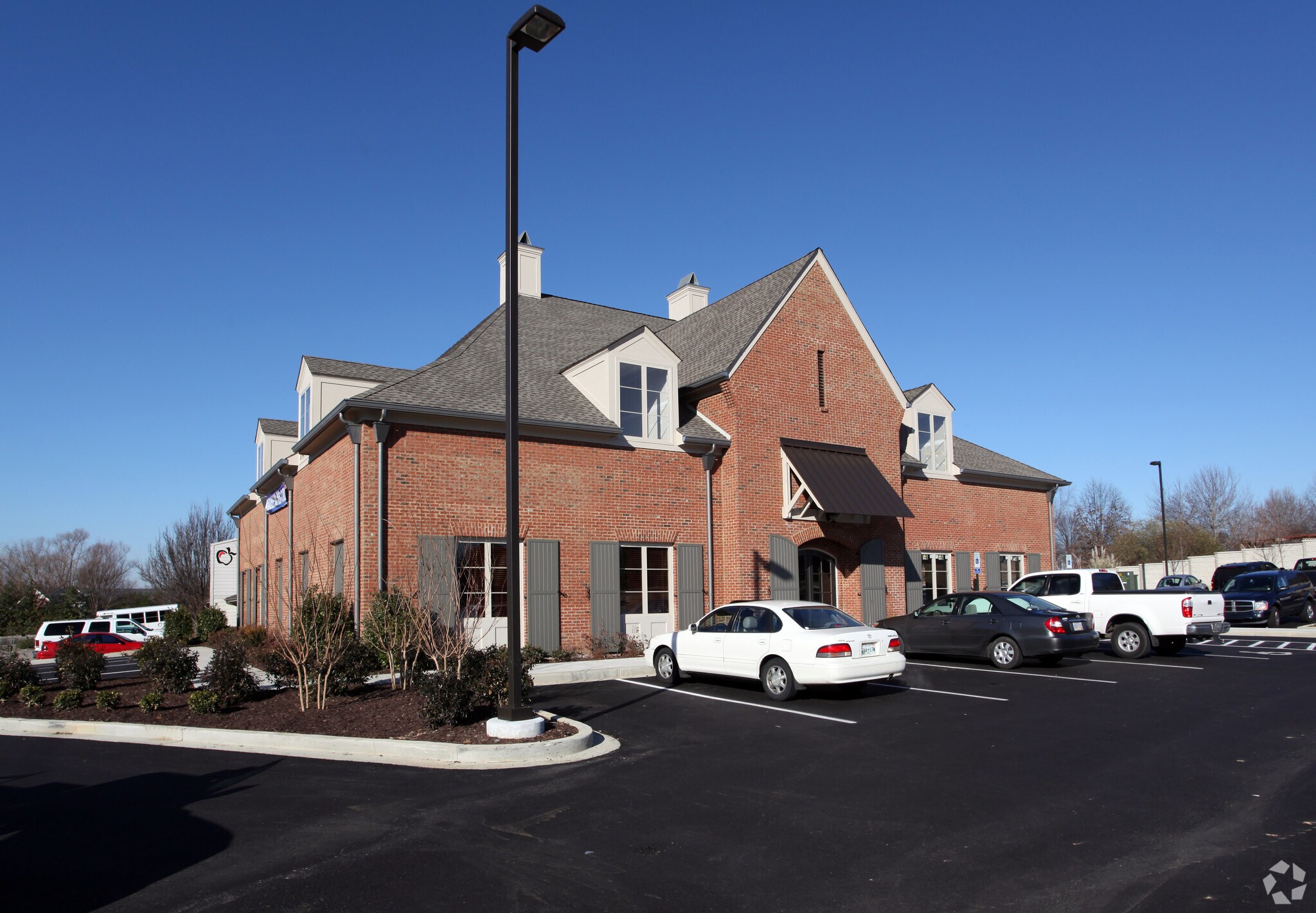 1890 Goodman Rd Southaven, MS 38671 Office Property for Lease on