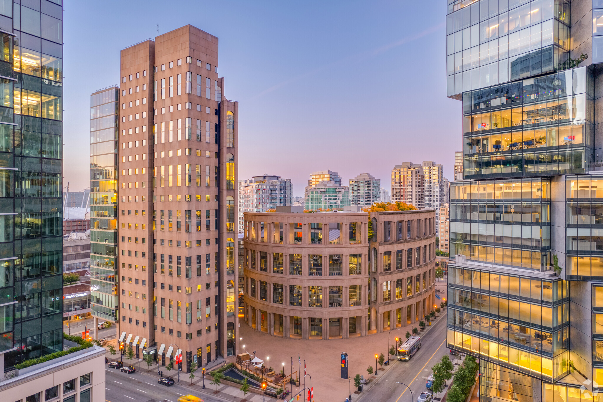 300 W Georgia St, Vancouver, BC for Rent