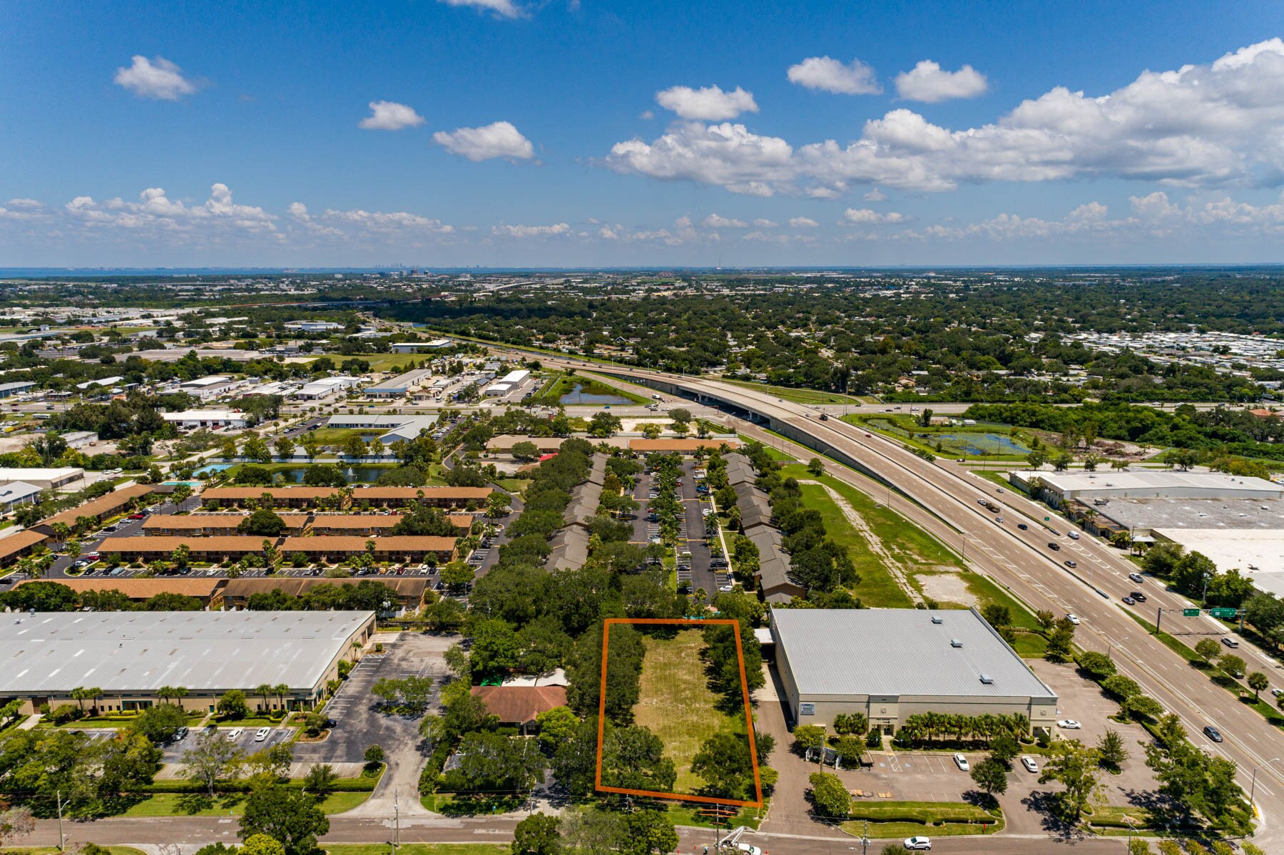 11189 69th st Largo, FL 33773 Land Property for Lease on