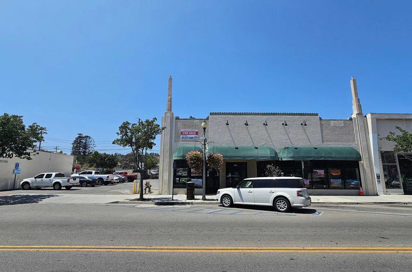 847 E Main St, Santa Paula, CA for Sale