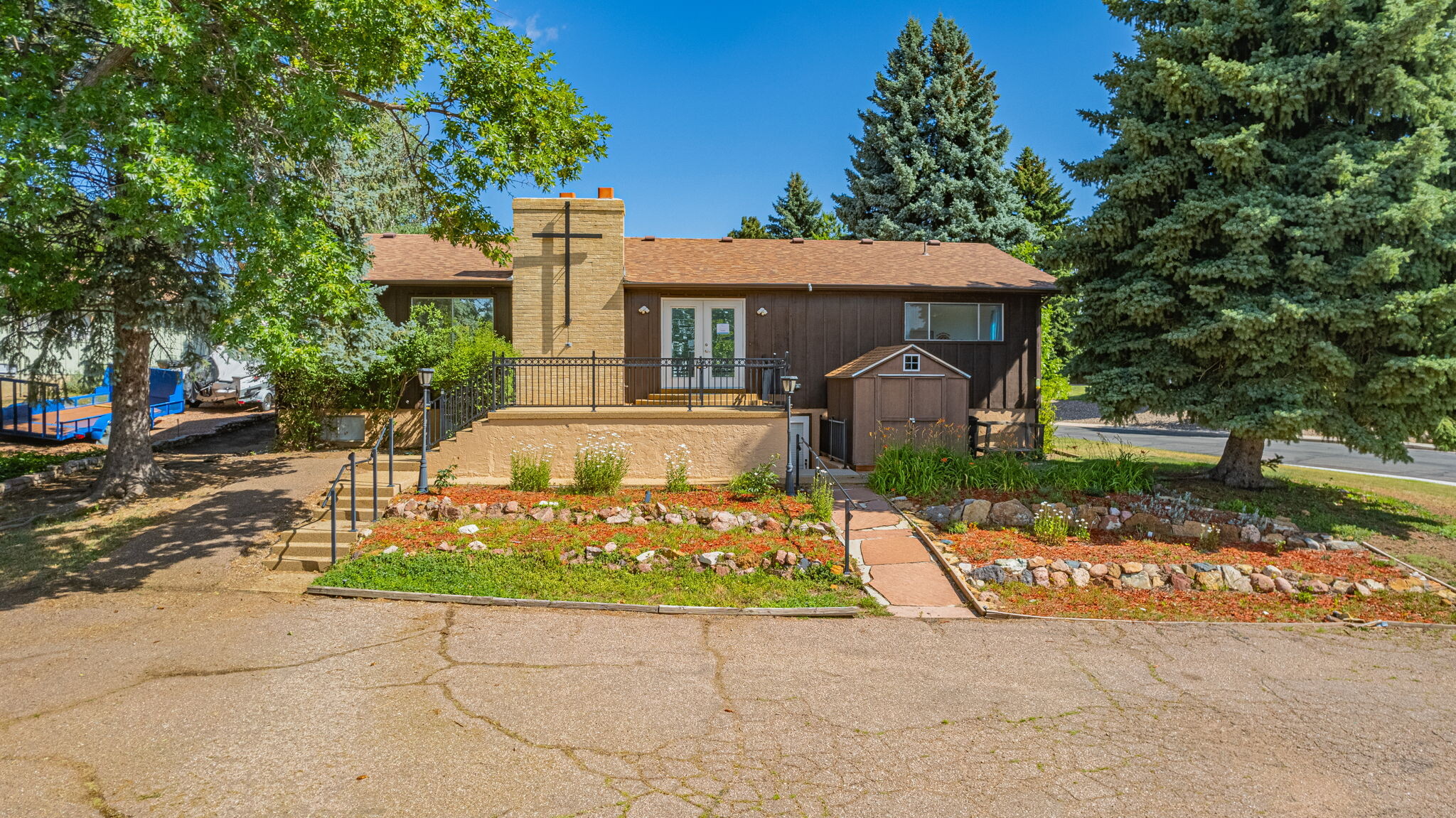 1628 Babcock Ln, Colorado Springs, CO for Sale