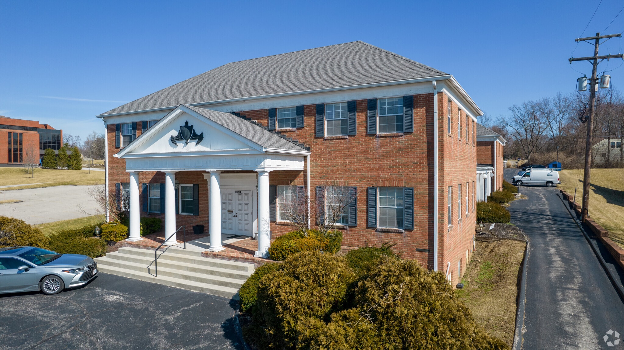 6660 N High St, Columbus, OH for Sale