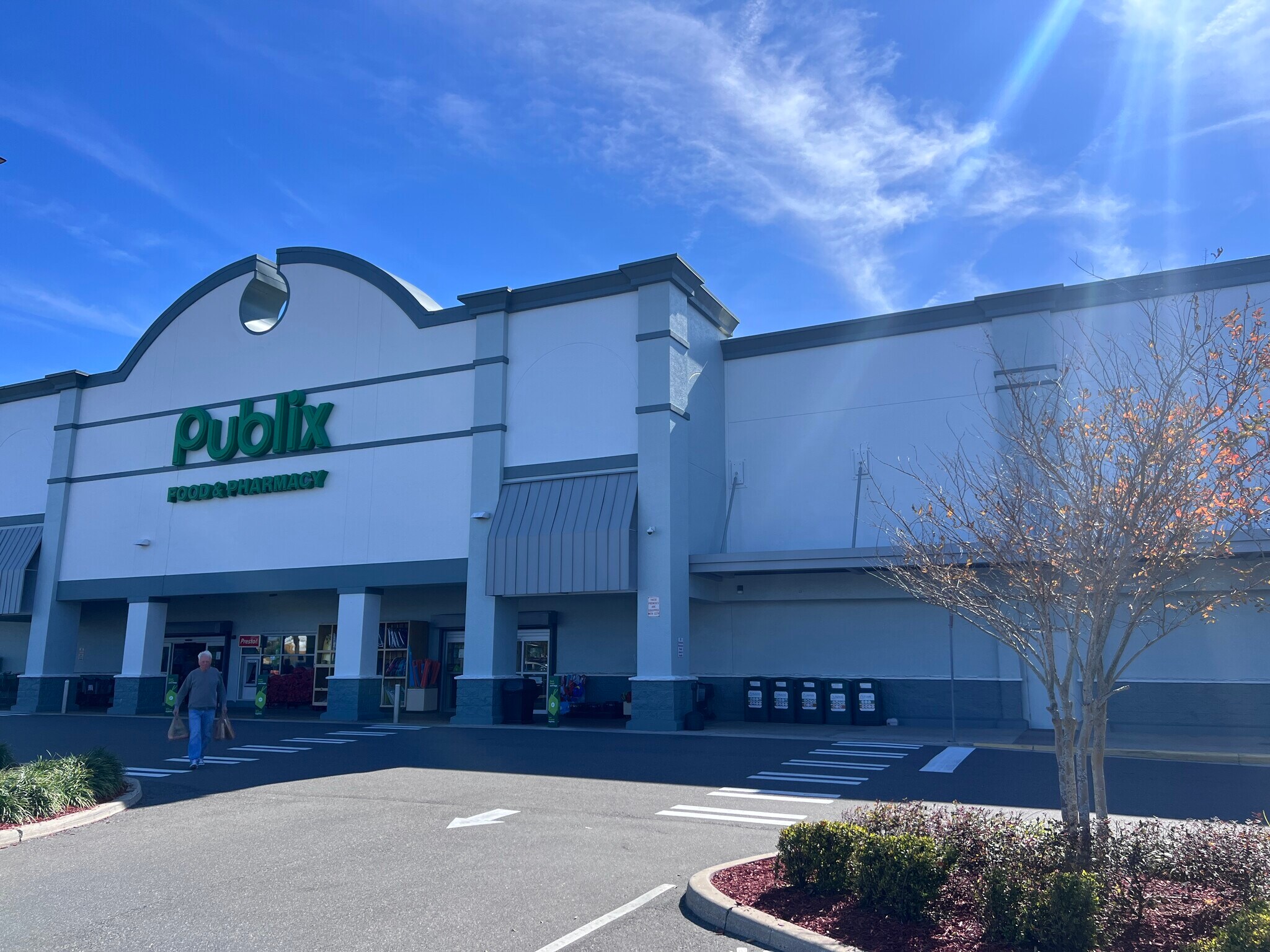 709 E 3rd Ave, New Smyrna Beach, FL for Rent