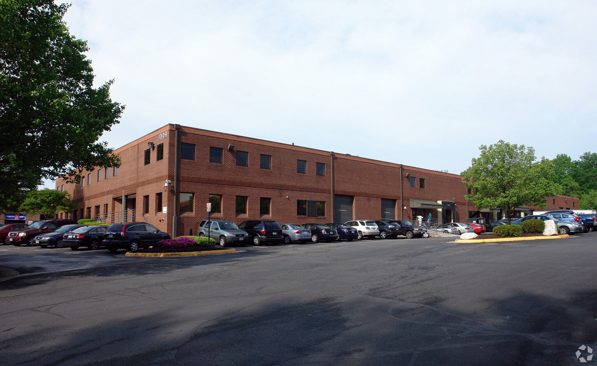 70277049 Newington Rd Lorton, VA 22079 Flex Property for Lease on