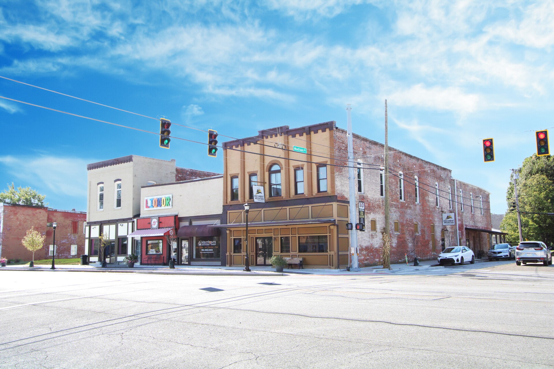 102 S Main St, Kirklin, IN for Rent