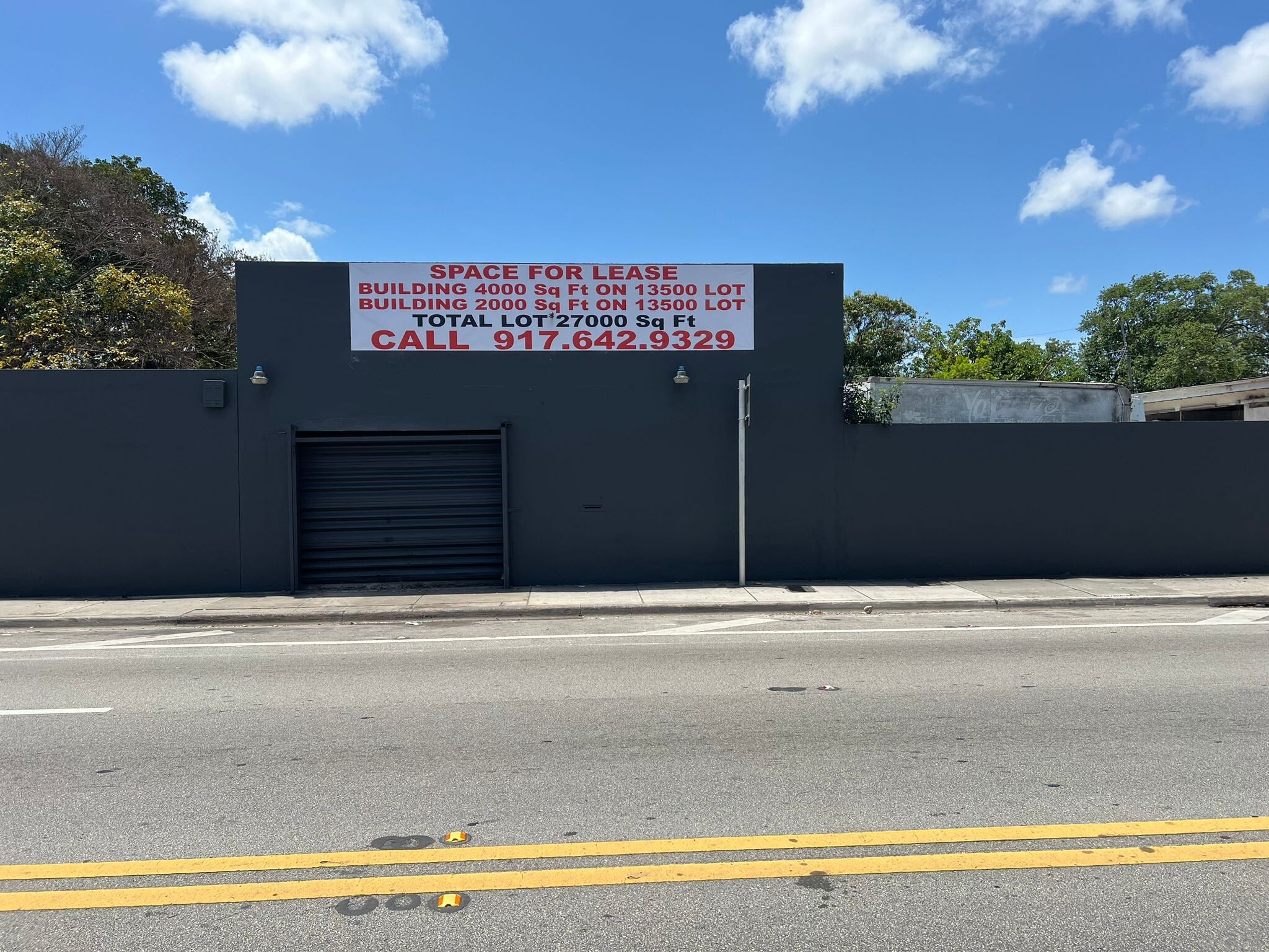 570 NW 54th St, Miami, FL for Rent