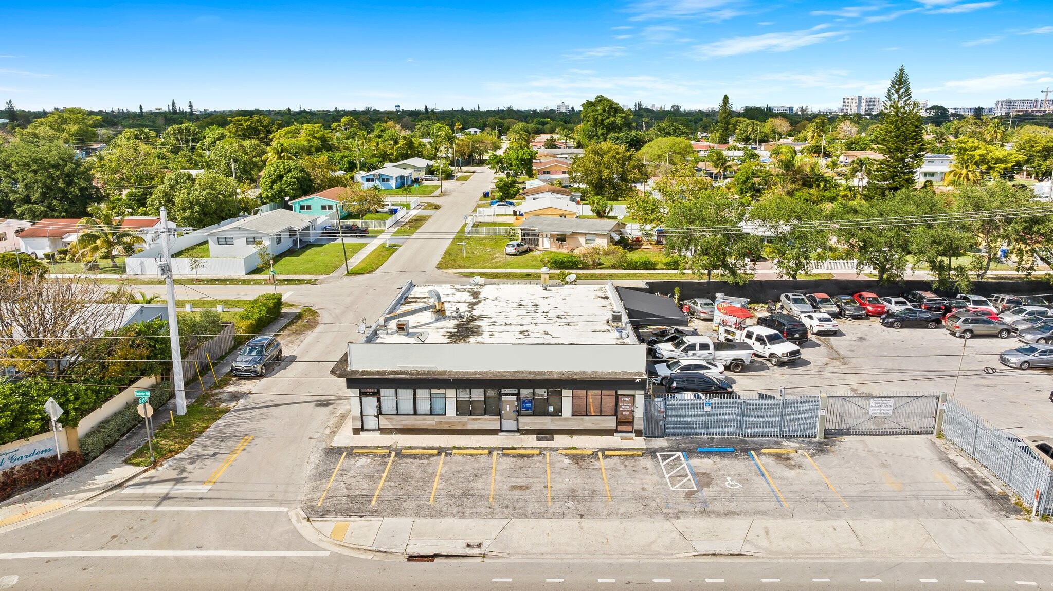 2461-2471 Pembroke Rd, Hollywood, FL for Rent