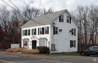 32 SCHOOL ST