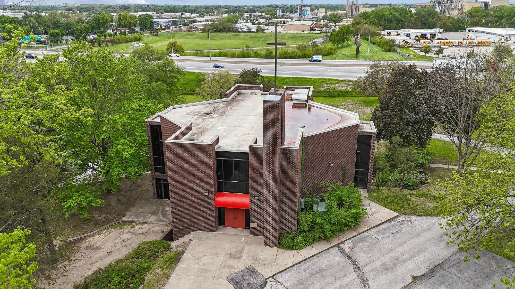 3120 E 24th St, Des Moines, IA for Sale