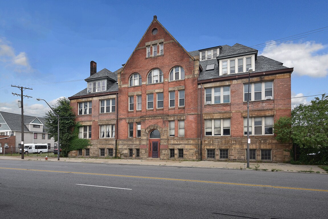 4403 St Clair Ave, Cleveland, OH for Rent