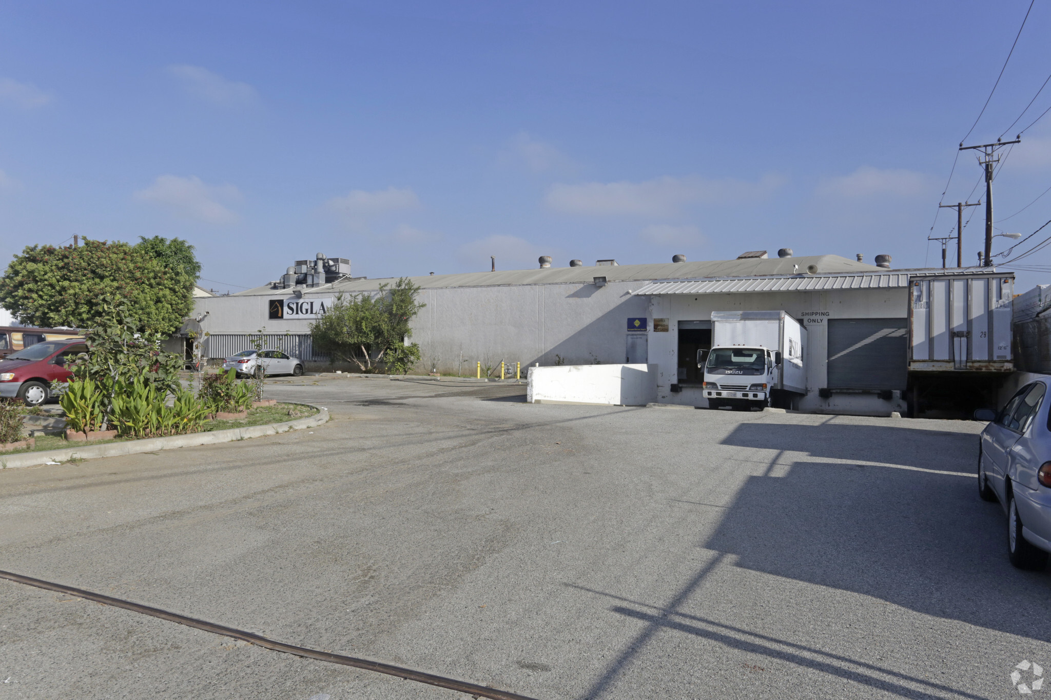 711 E Rosecrans Ave, Los Angeles, CA for Rent