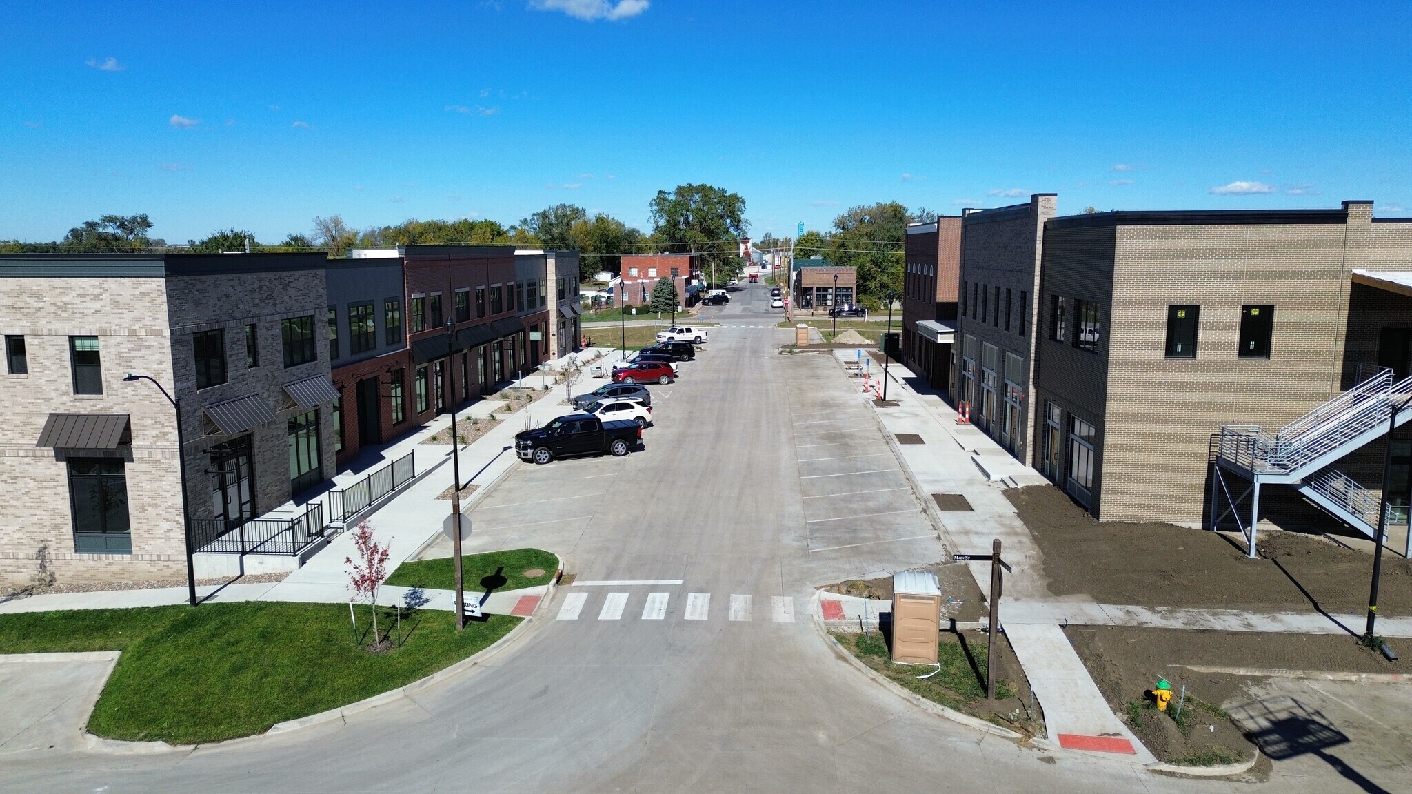 1107 S 44th Pl, Cumming, IA for Rent