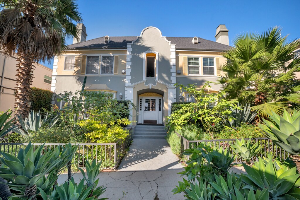 1331 N Alta Vista Blvd, Los Angeles, CA for Sale