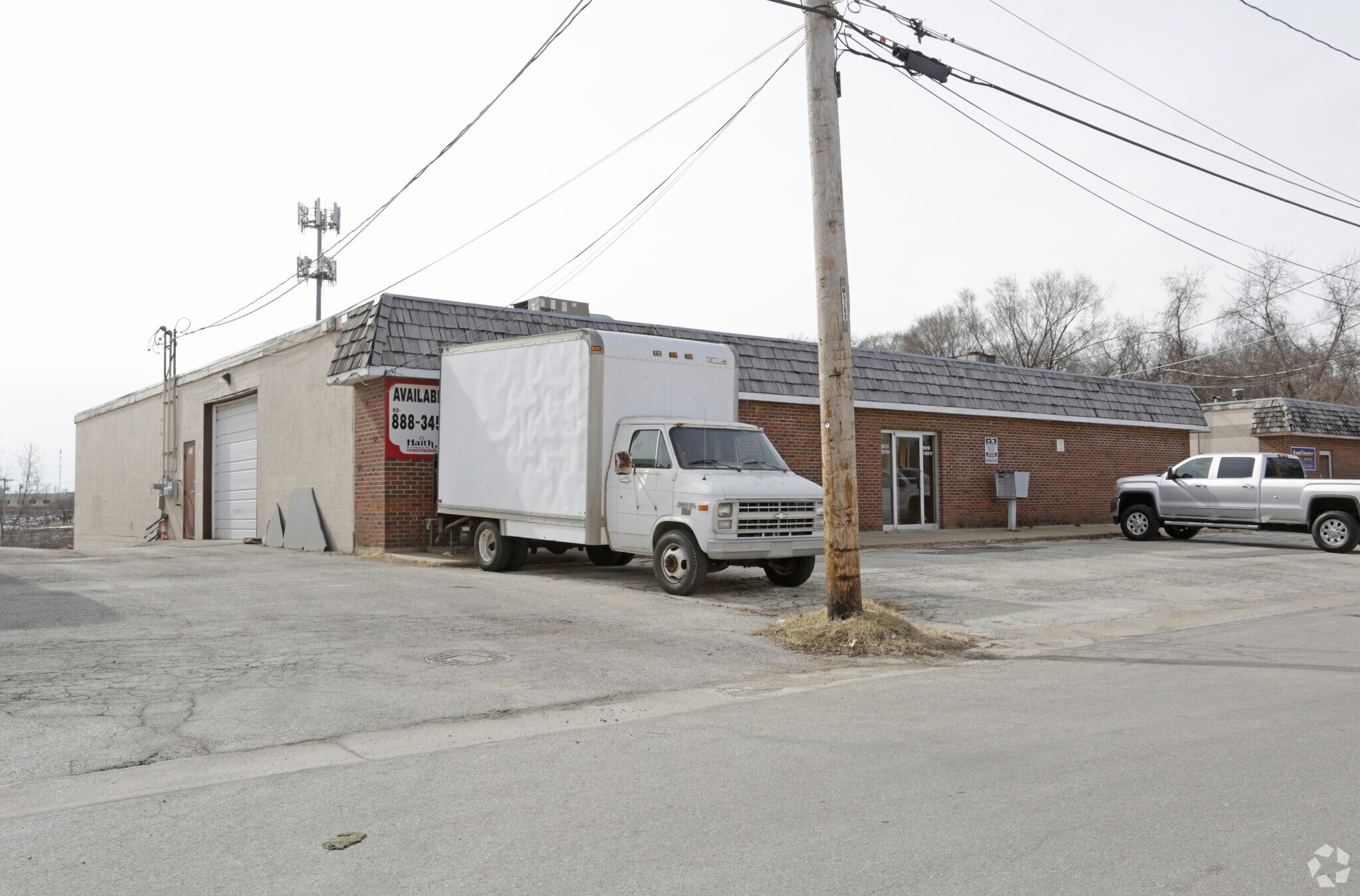 90139019 W 51st Ter Merriam, KS 66203 Industrial Property for Lease