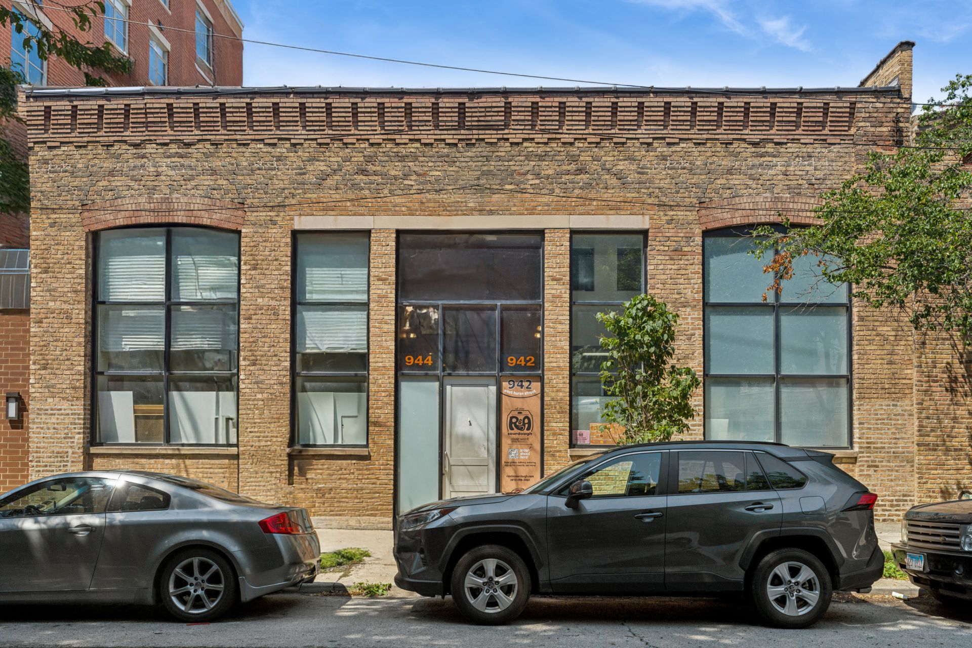 942-944 W Huron St, Chicago, IL for Sale