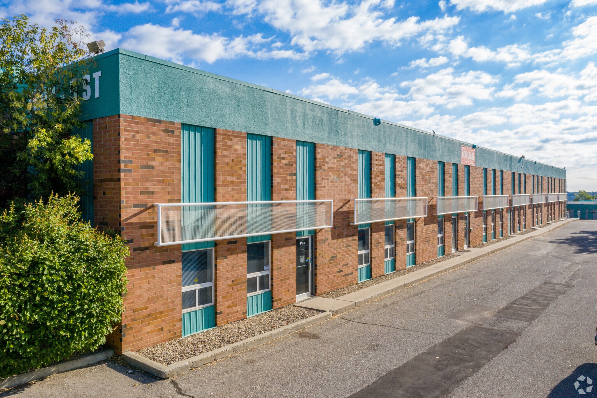 7005 6 St SE, Calgary, AB for Rent