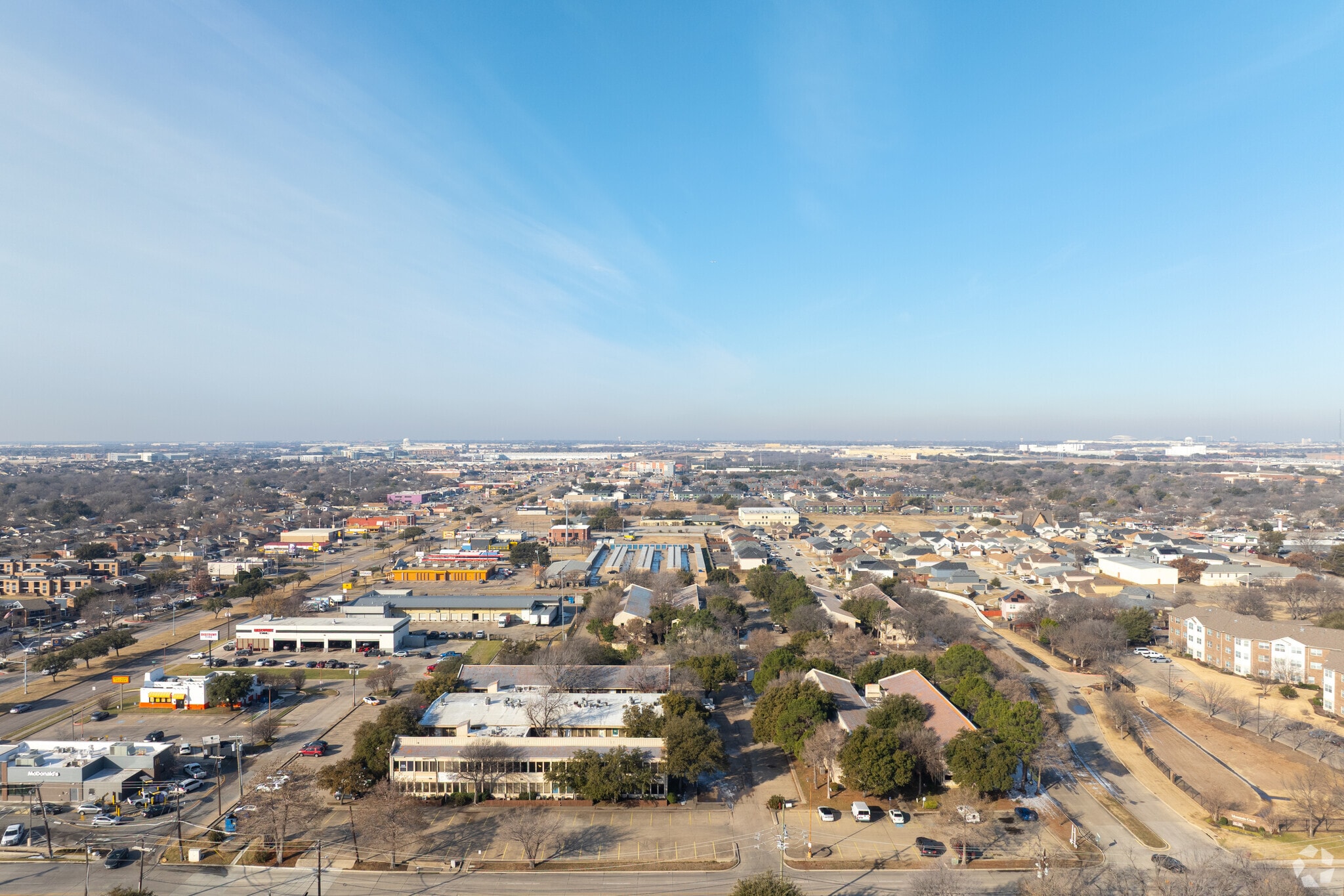 2304 Oak Ln, Grand Prairie, TX for Sale