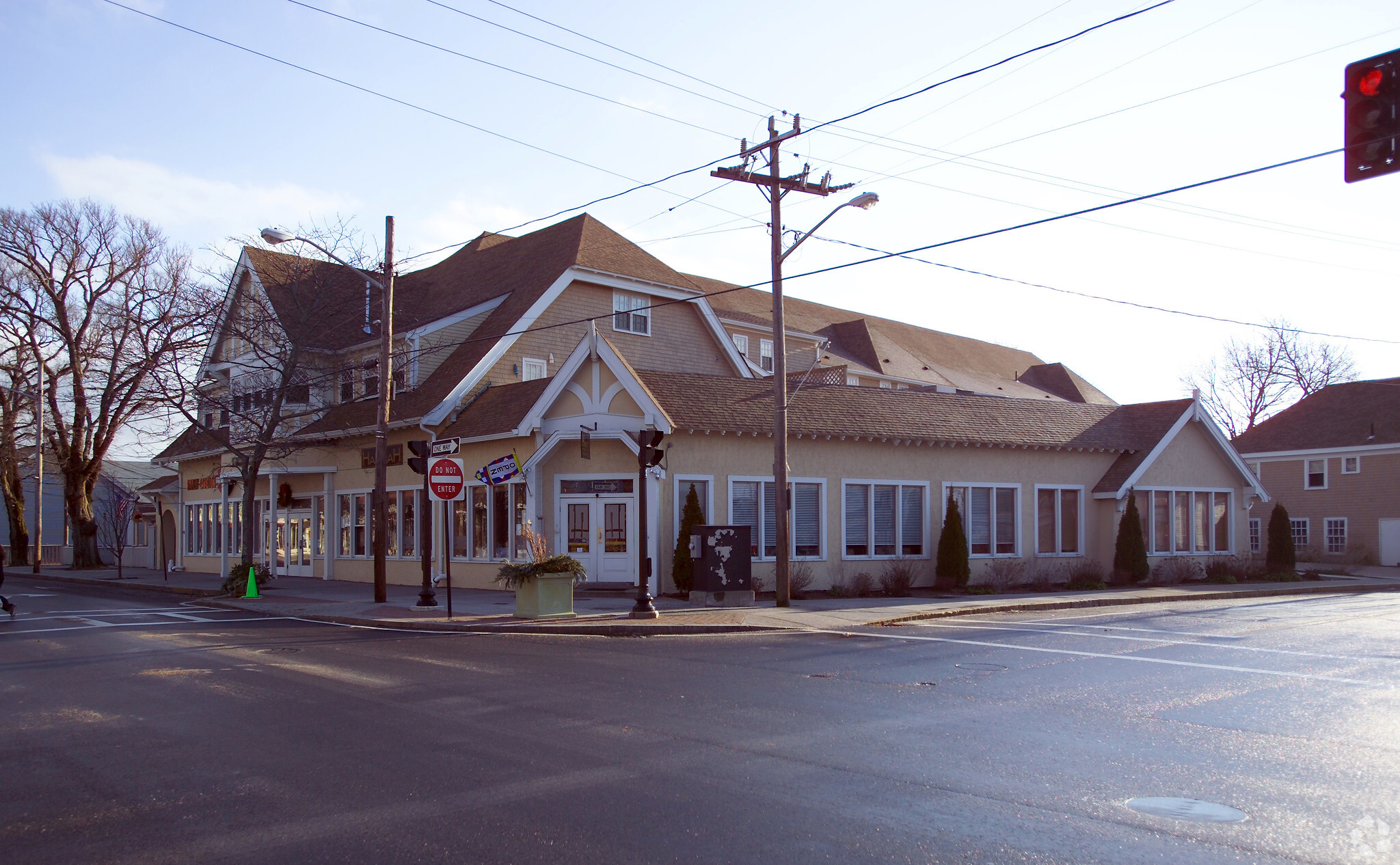 615 Main St, Hyannis, MA for Rent