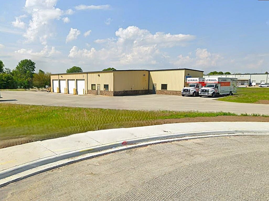 1001 Geneva St, Shorewood, IL for Sale