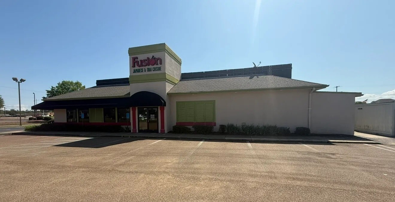 1002 Treetops Blvd, Flowood, MS for Sale