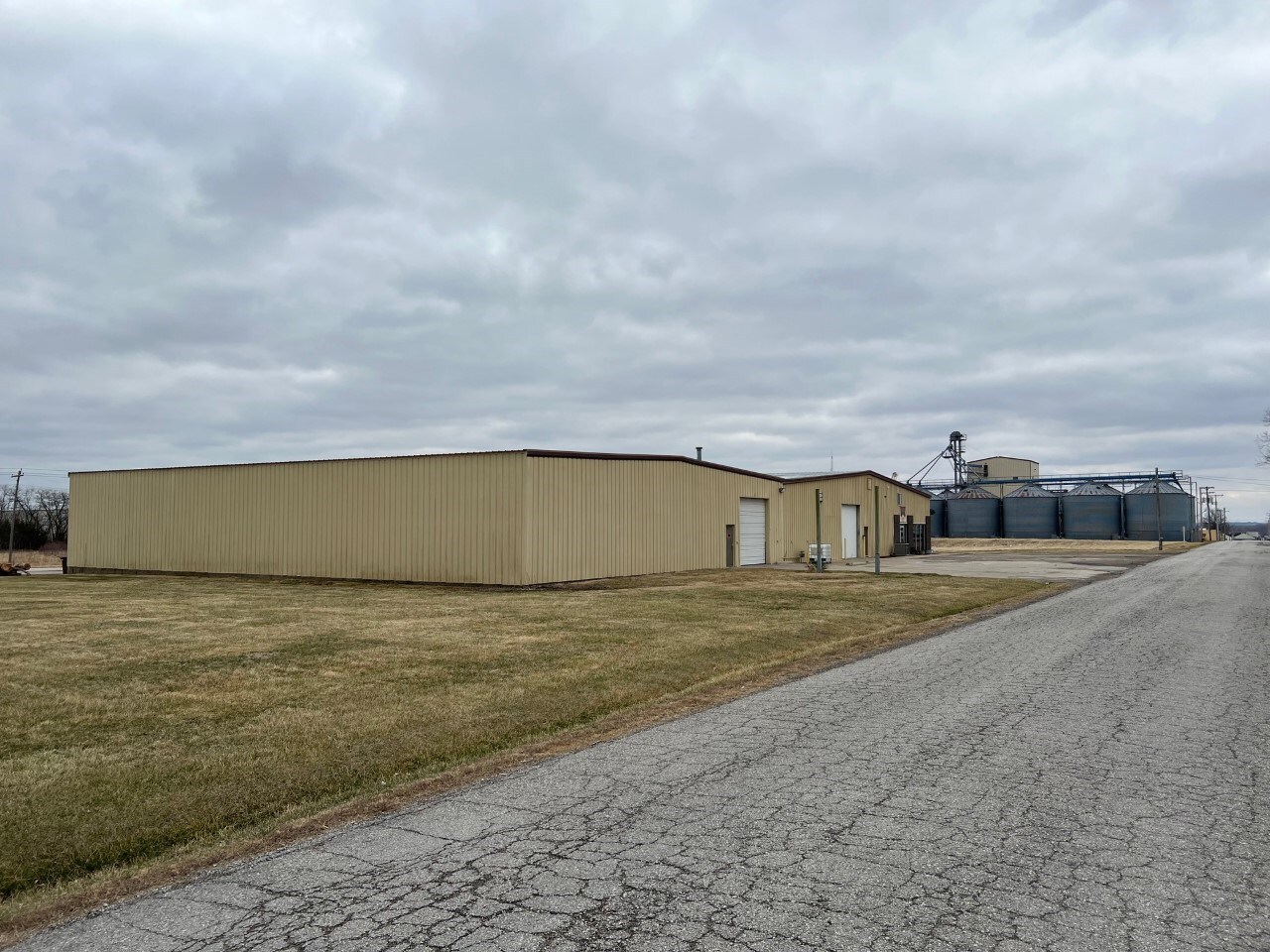 415 Harvester Rd, Chillicothe, MO for Sale