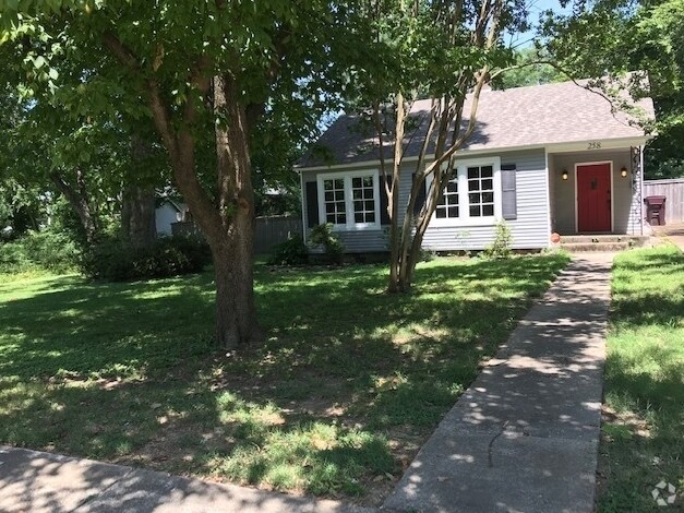 258 S Center St, Collierville, TN for Rent
