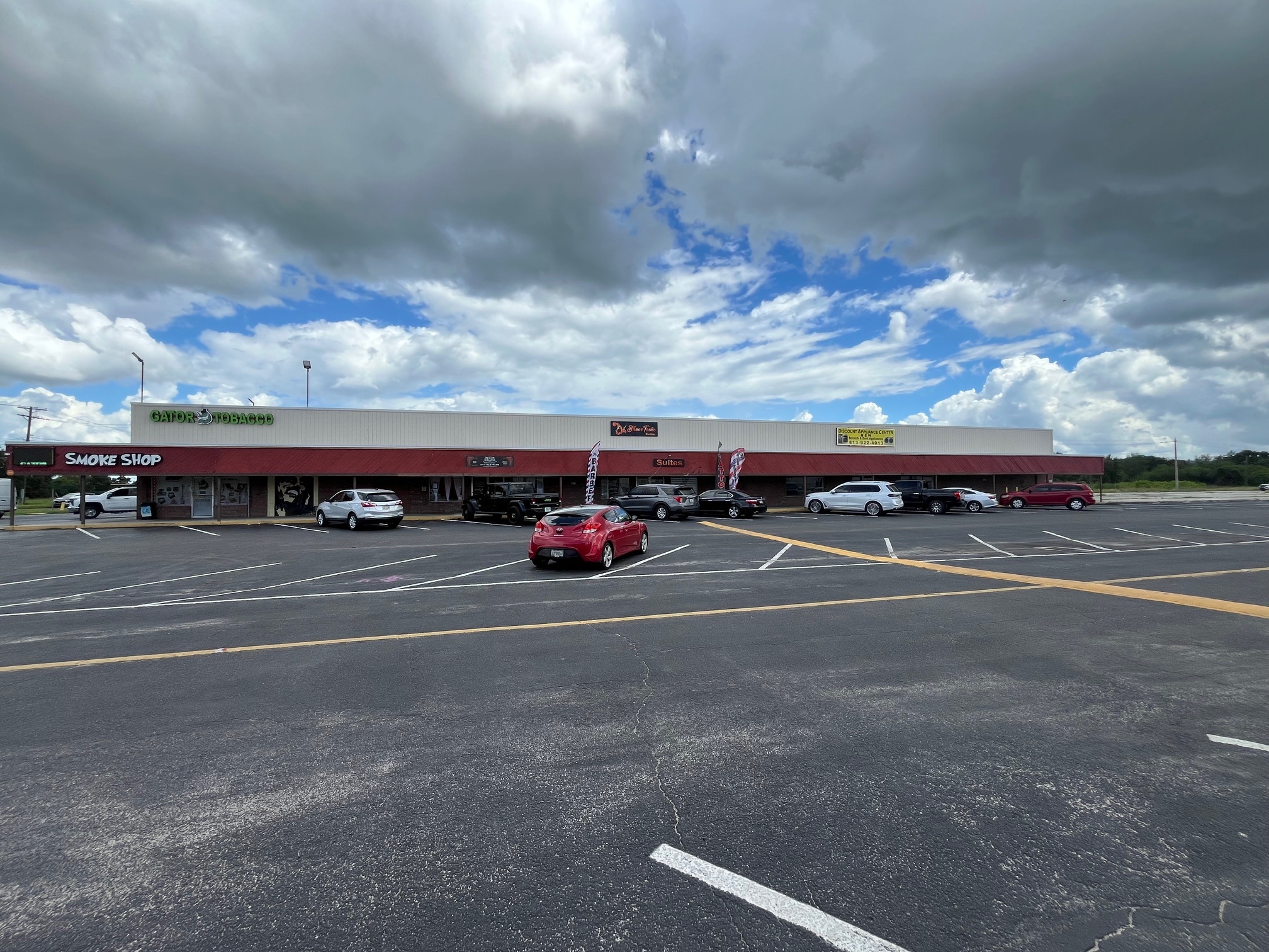 15 Thriftway Plz, Ruskin, FL for Rent