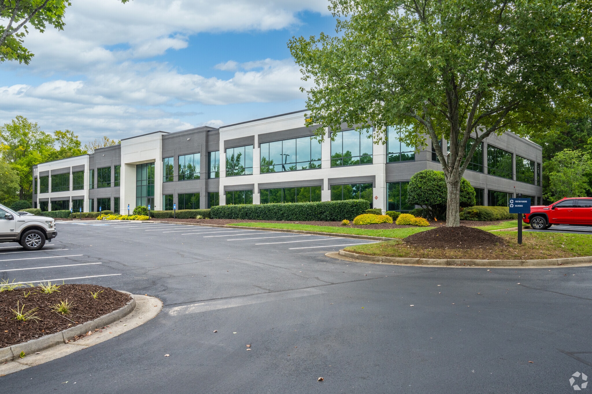 1990 Vaughn Rd, Kennesaw, GA for Rent