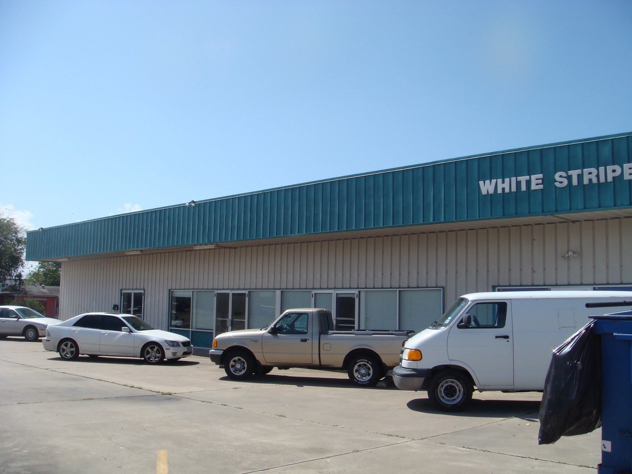 911-917 Commerce St, Portland, TX for Rent