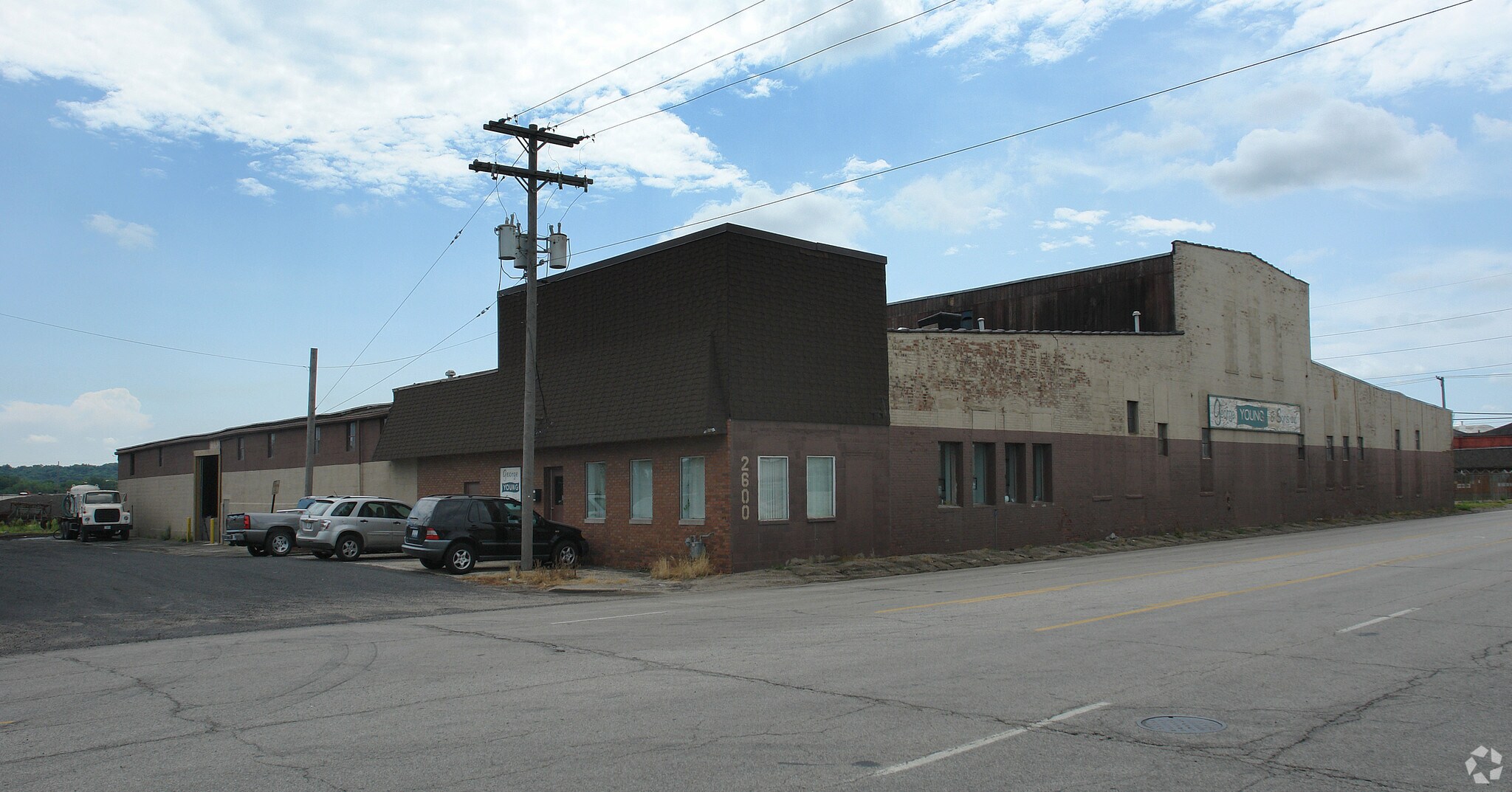 2600 SW Washington St, Peoria, IL for Rent