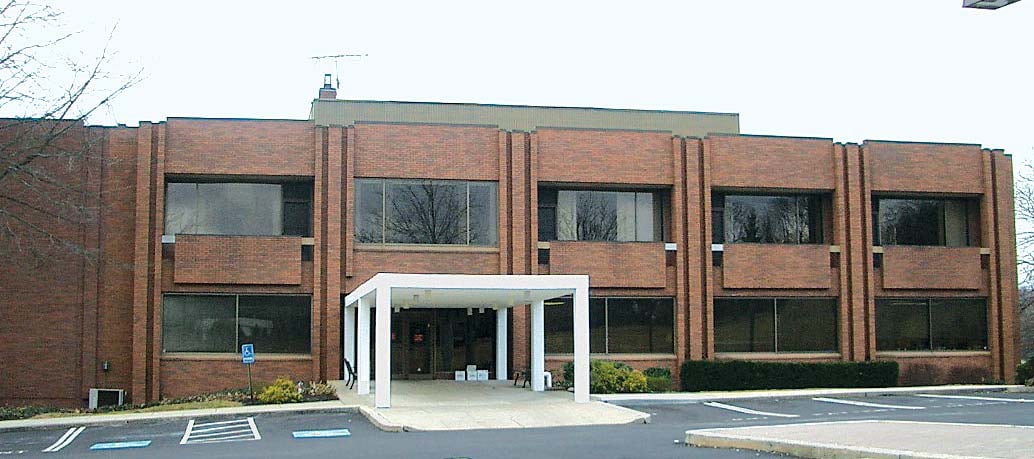 735 Davisville Rd, Southampton, PA for Rent