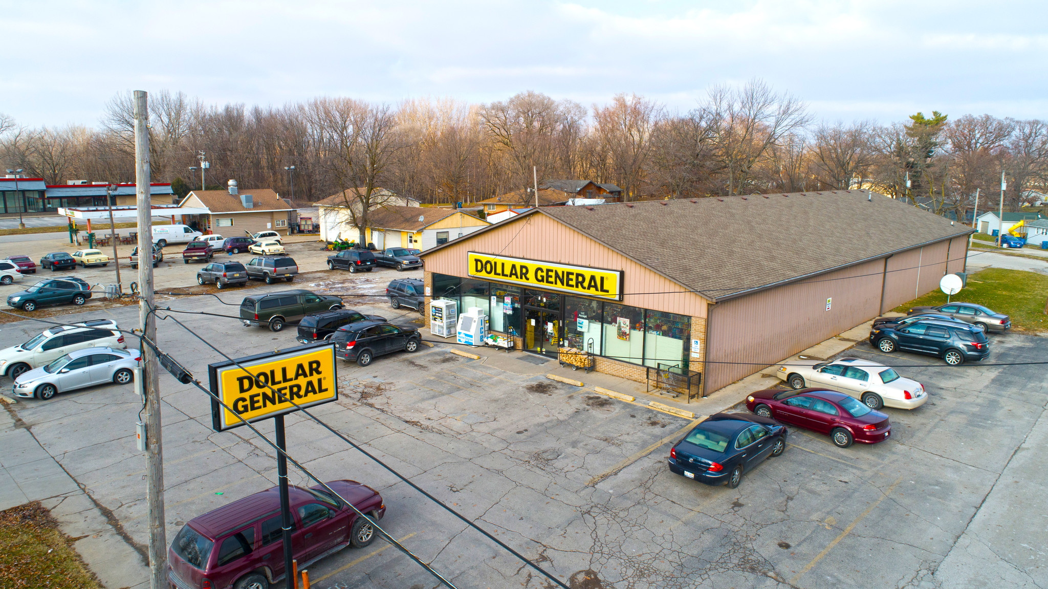 400 W Walnut St, Watseka, IL for Sale