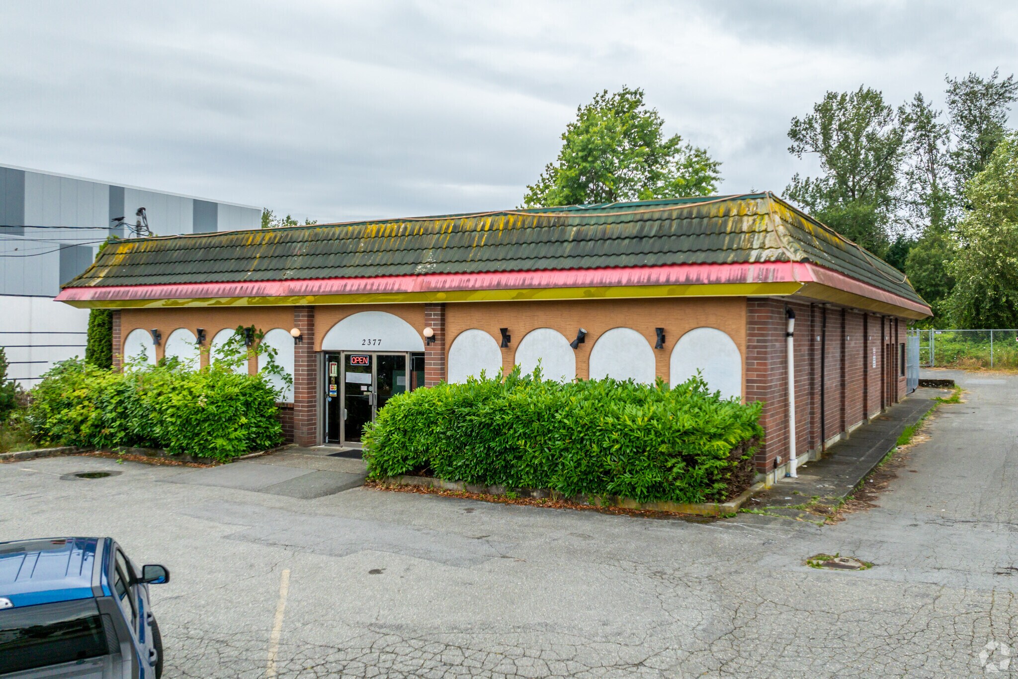 2377 King George Blvd, Surrey, BC for Sale