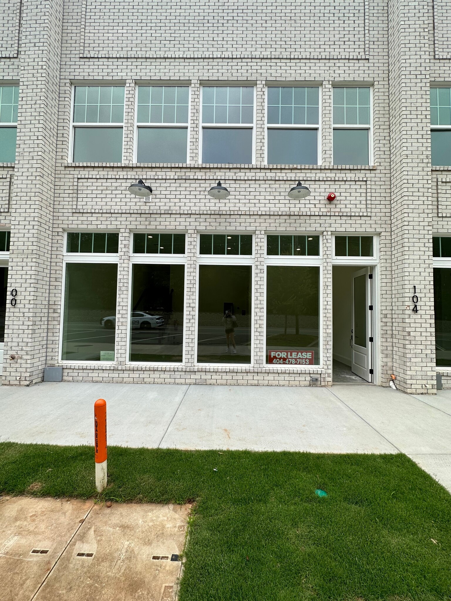 9058 Main St, Woodstock, GA for Rent