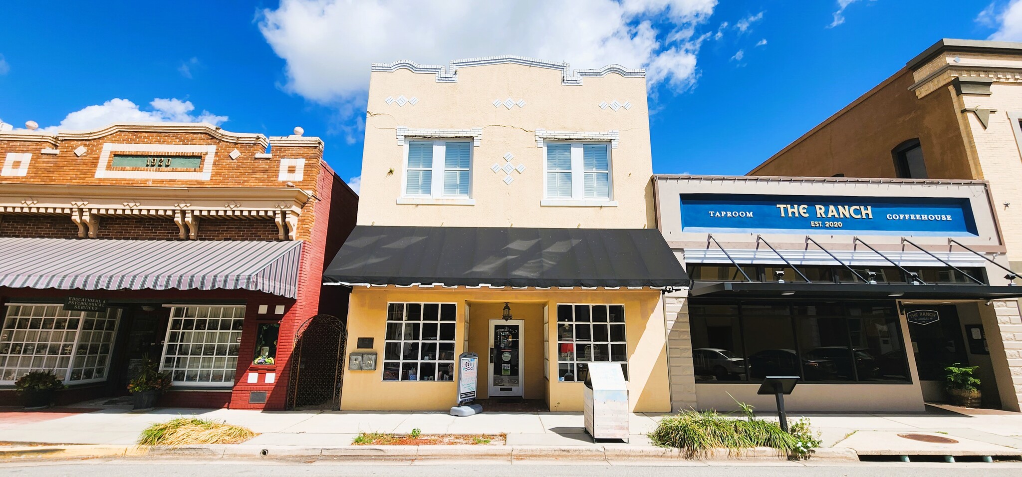 241 E Park Ave, Lake Wales, FL for Rent