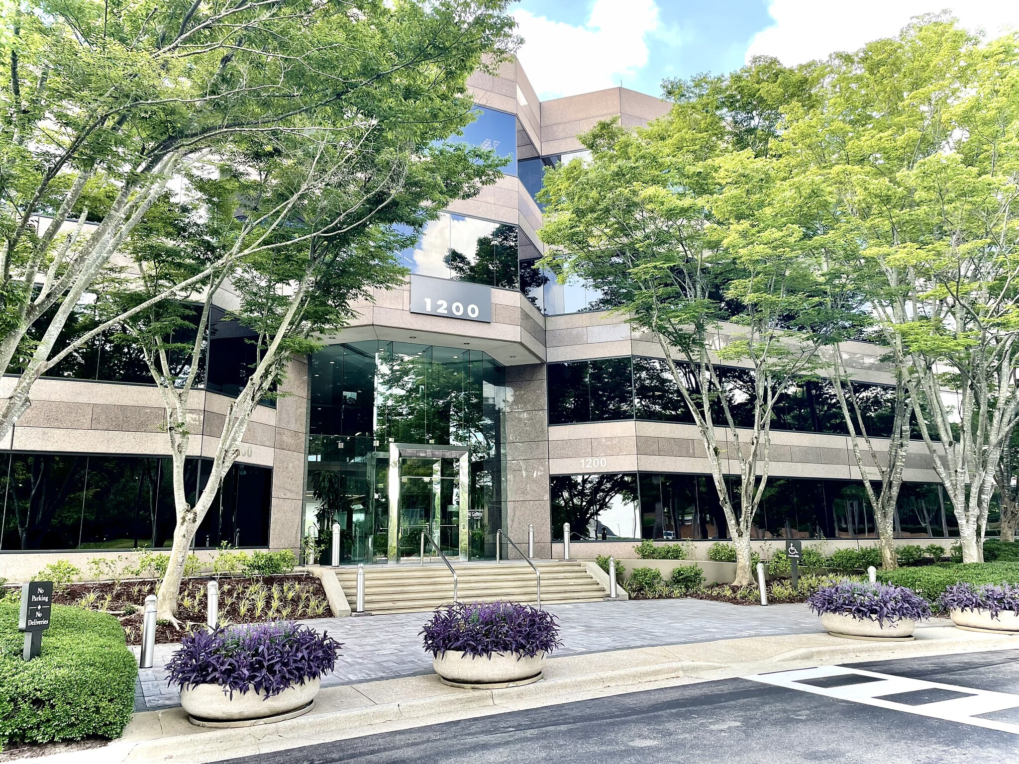 1200 Corporate Dr, Hoover, AL for Rent