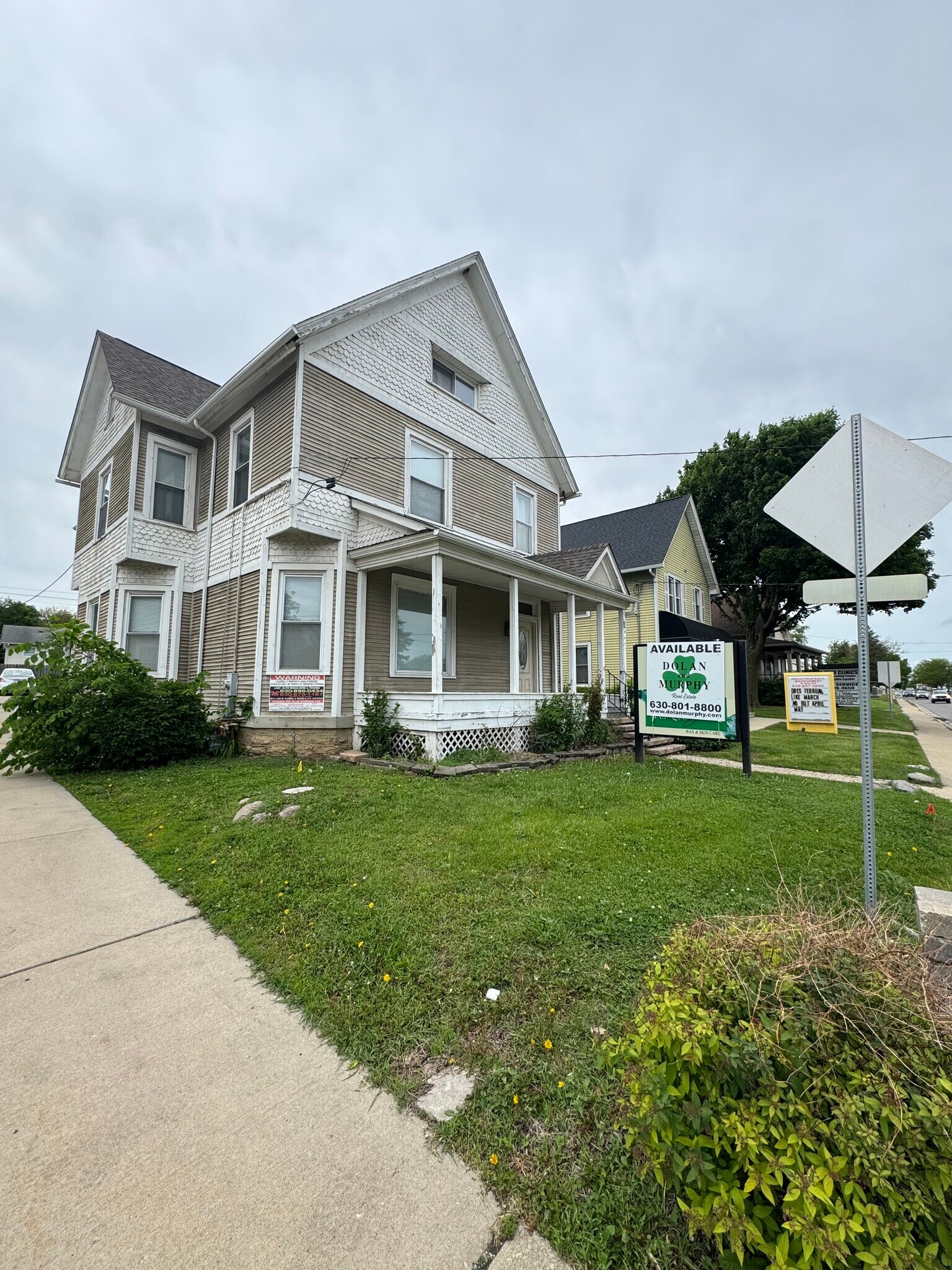 514 N Lake St, Aurora, IL for Rent