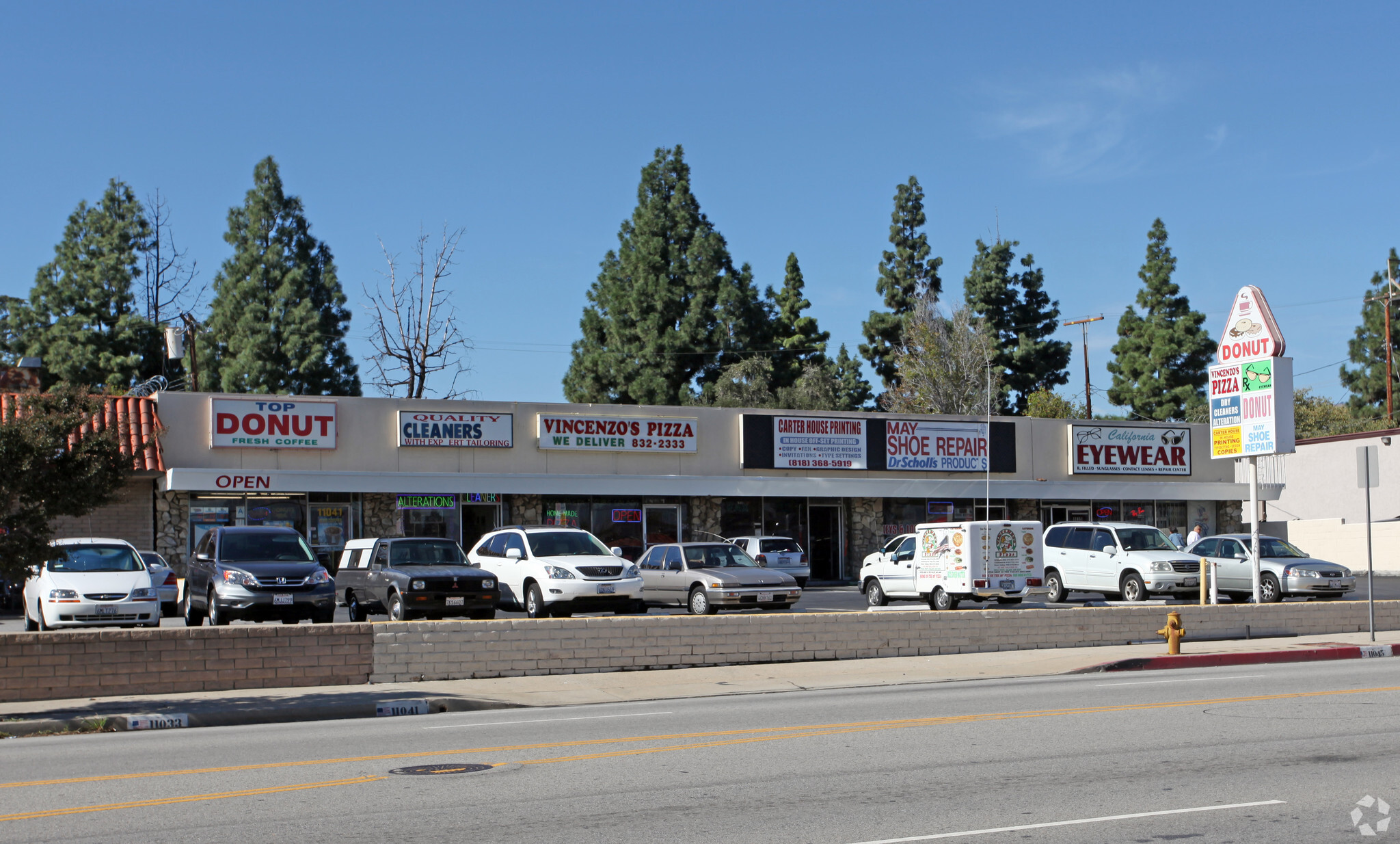 11041-11051 Balboa Blvd, Granada Hills, CA for Sale